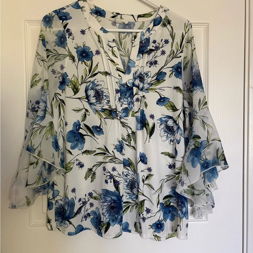 PerSeption Concept White Blouse with Blue Floral Print - Picture 1 of 4